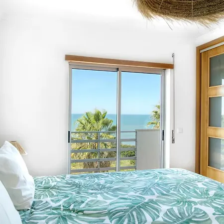 Big Wave Front Row - Two Bedroom Nazaré