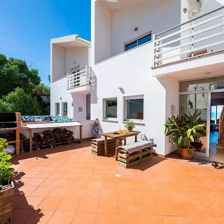 Big Wave Front Row - Two Bedroom Vakantiehuis