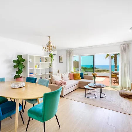 Big Wave Front Row - Two Bedroom Vakantiehuis *