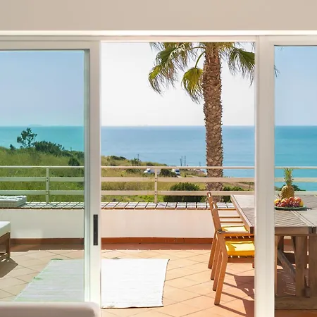 Vakantiehuis Big Wave Front Row - Two Bedroom Nazaré