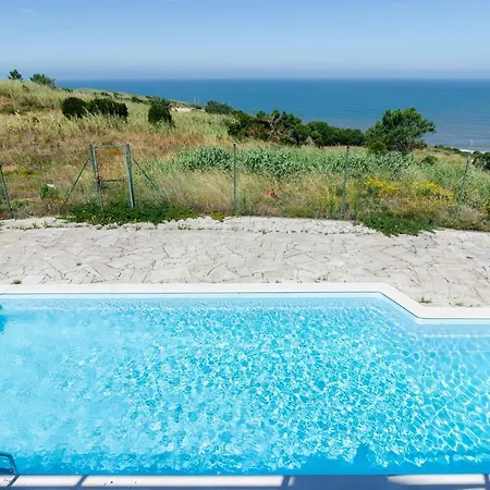 Nativo Big Wave Front Row 2br Holiday home Nazare