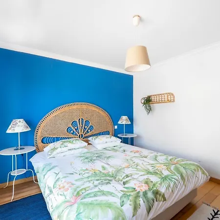 Nativo Big Wave Front Row 2br Holiday home Nazare