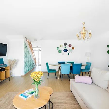 Nativo Big Wave Front Row 2br Holiday home Nazare
