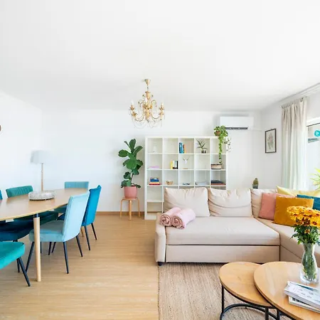 Nativo Big Wave Front Row 2br Holiday home Nazare